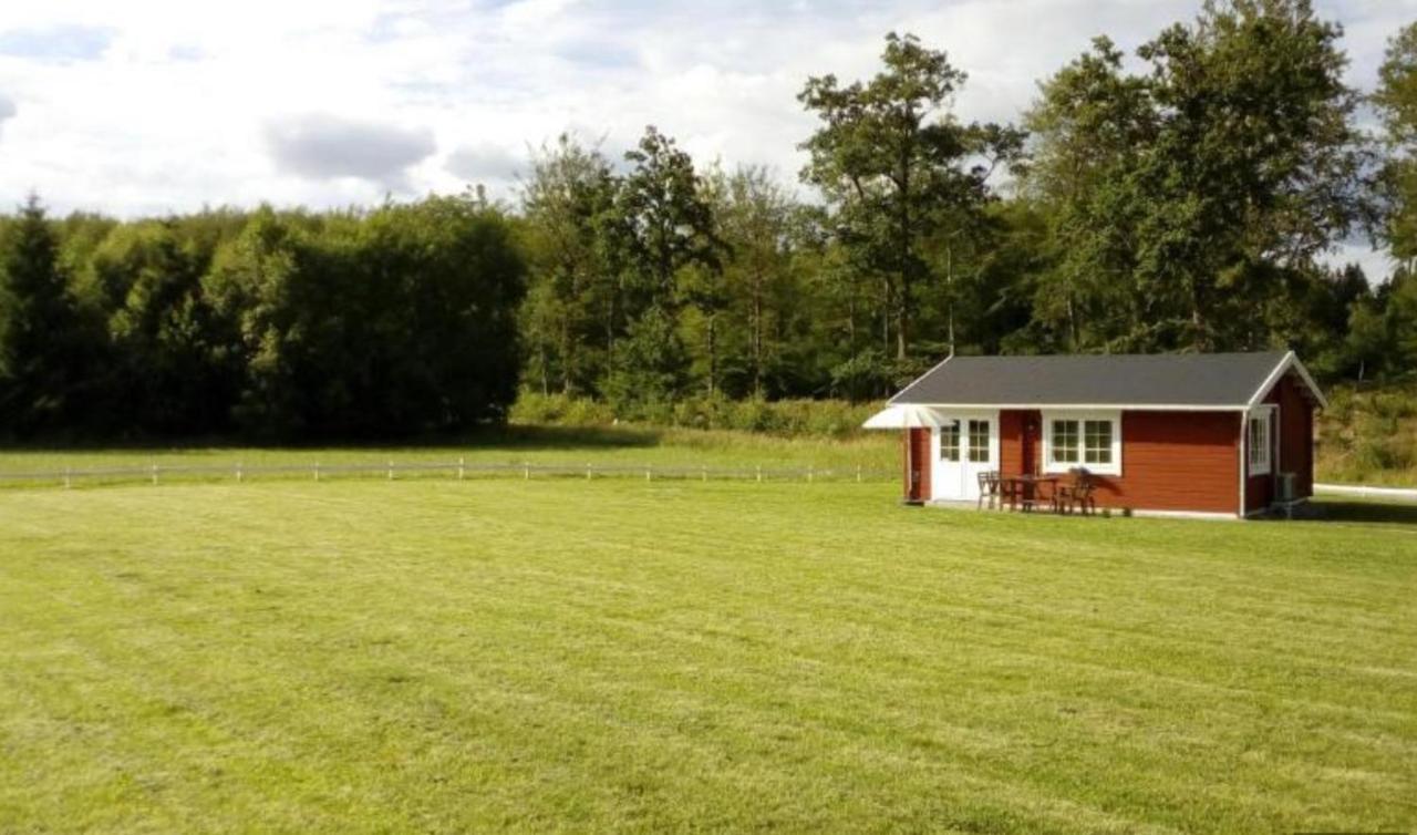 Cozy Cottage Near Lake Hässleholm Exterior foto